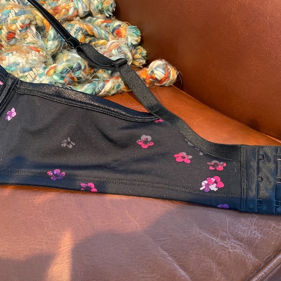 Plunge Bra - only worn once - Picture 6 of 7